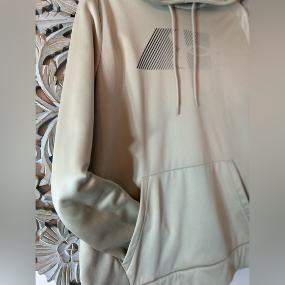 Under Armour Tan Loose Hoodie – Size Large, Comfortable and Stylish - Picture 6 of 14